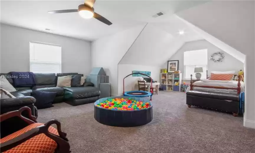 UPSTAIRS LOFT