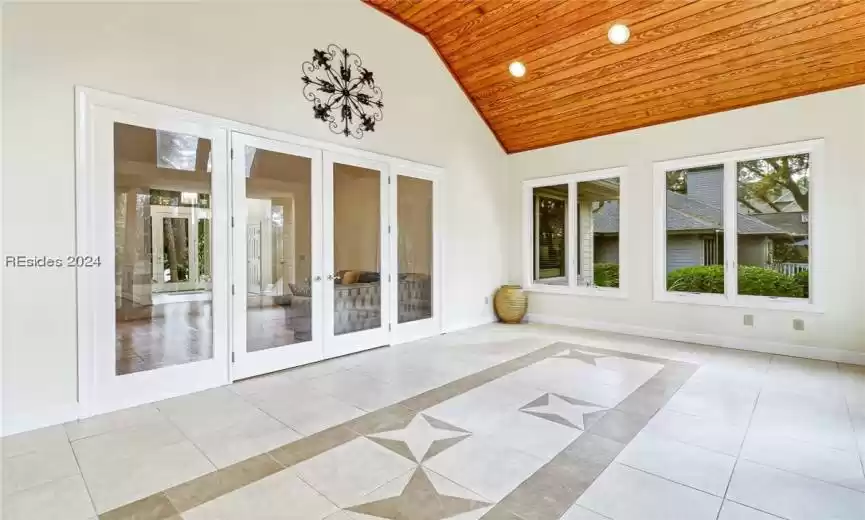 A lovely Carolina Room