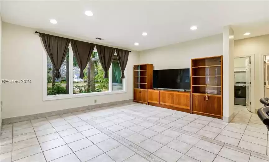 Saint Helena Island, South Carolina 29920, 3 Bedrooms Bedrooms, ,3 BathroomsBathrooms,Residential,For Sale,442427