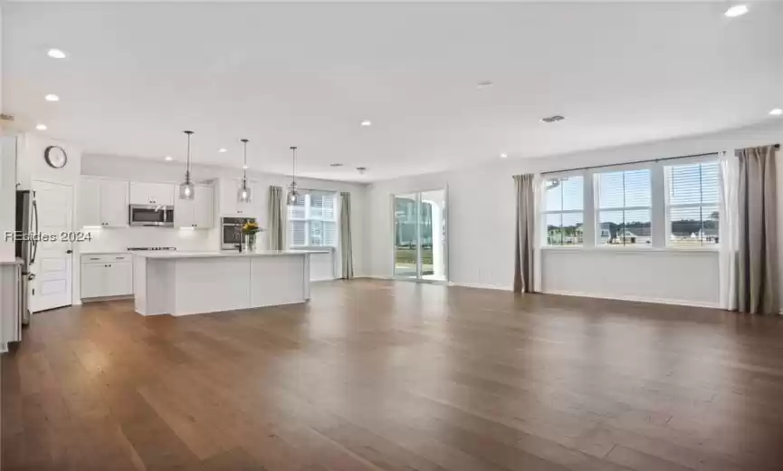 Bluffton, South Carolina 29910, 4 Bedrooms Bedrooms, ,3 BathroomsBathrooms,Residential,For Sale,442195