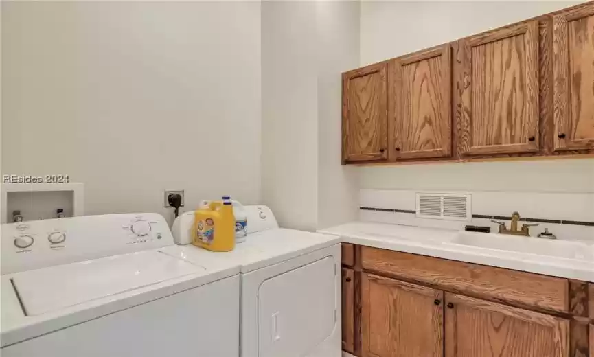 Ridgeland, South Carolina 29936, 3 Bedrooms Bedrooms, ,2 BathroomsBathrooms,Residential,For Sale,442302