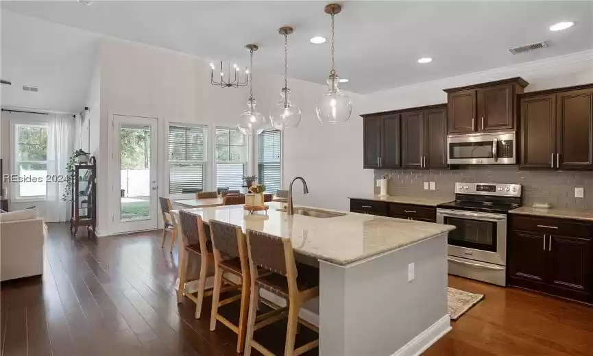 Beaufort, South Carolina 29907, 4 Bedrooms Bedrooms, ,3 BathroomsBathrooms,Residential,For Sale,441899