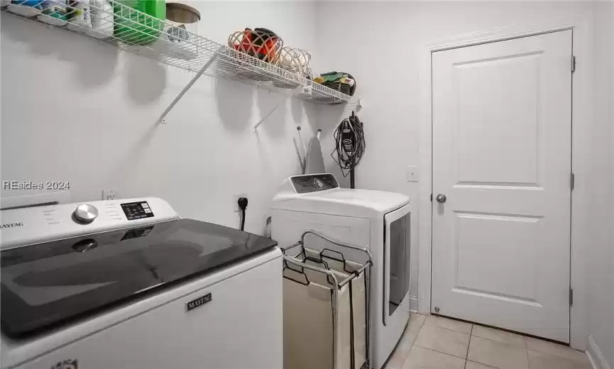 Beaufort, South Carolina 29907, 4 Bedrooms Bedrooms, ,3 BathroomsBathrooms,Residential,For Sale,441899