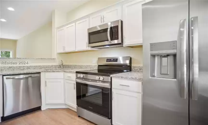 Beaufort, South Carolina 29906, 2 Bedrooms Bedrooms, ,2 BathroomsBathrooms,Residential,For Sale,442527