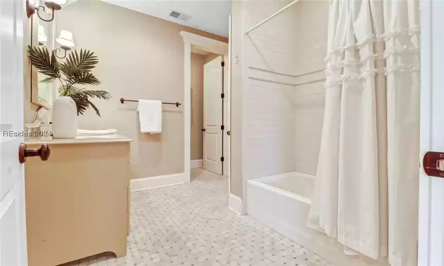 Bluffton, South Carolina 29909, 5 Bedrooms Bedrooms, ,4 BathroomsBathrooms,Residential,For Sale,442540