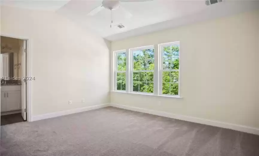 Beaufort, South Carolina 29906, 2 Bedrooms Bedrooms, ,2 BathroomsBathrooms,Residential,For Sale,442520