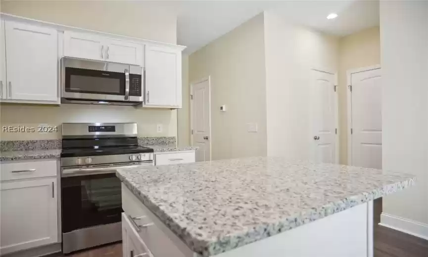 Beaufort, South Carolina 29906, 2 Bedrooms Bedrooms, ,2 BathroomsBathrooms,Residential,For Sale,442520