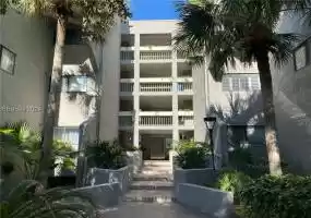 Hilton Head Island, South Carolina 29928, 2 Bedrooms Bedrooms, ,2 BathroomsBathrooms,Residential,For Sale,441958