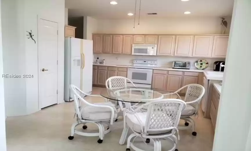 Bluffton, South Carolina 29909, 2 Bedrooms Bedrooms, ,2 BathroomsBathrooms,Residential,For Sale,442160