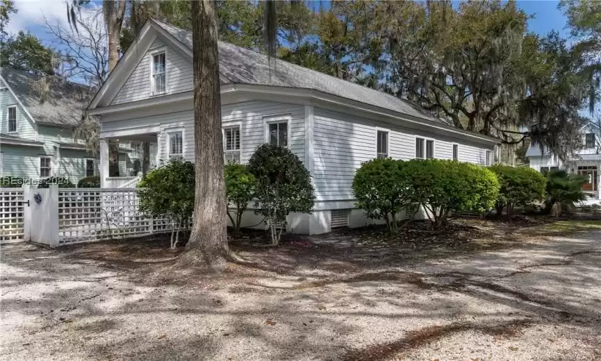 Beaufort, South Carolina 29906, 4 Bedrooms Bedrooms, ,3 BathroomsBathrooms,Residential,For Sale,442522