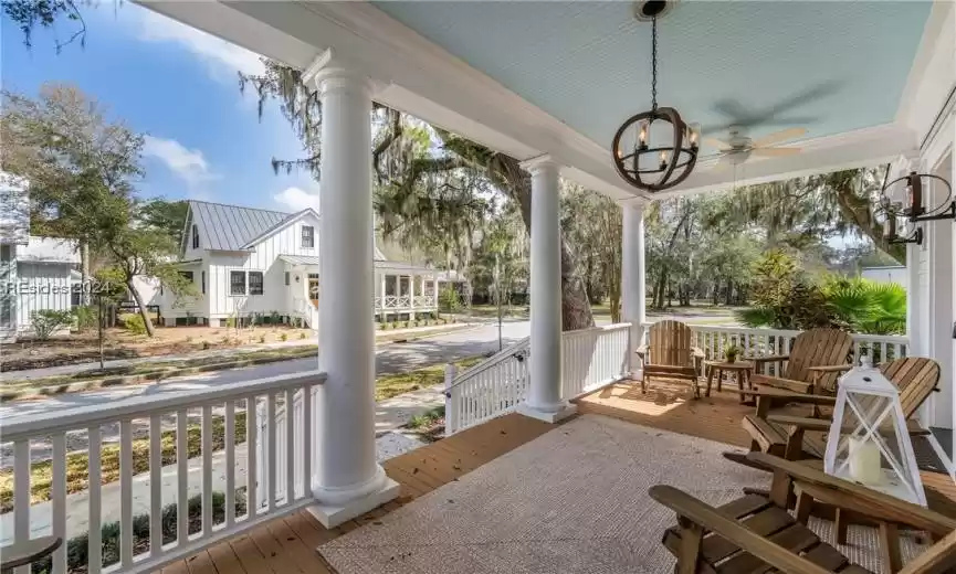 Beaufort, South Carolina 29906, 4 Bedrooms Bedrooms, ,3 BathroomsBathrooms,Residential,For Sale,442522