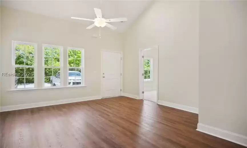 Beaufort, South Carolina 29906, 3 Bedrooms Bedrooms, ,2 BathroomsBathrooms,Residential,For Sale,442619