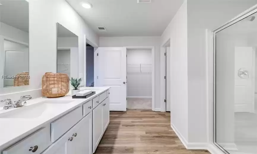 Ridgeland, South Carolina 29936, 5 Bedrooms Bedrooms, ,3 BathroomsBathrooms,Residential,For Sale,442608