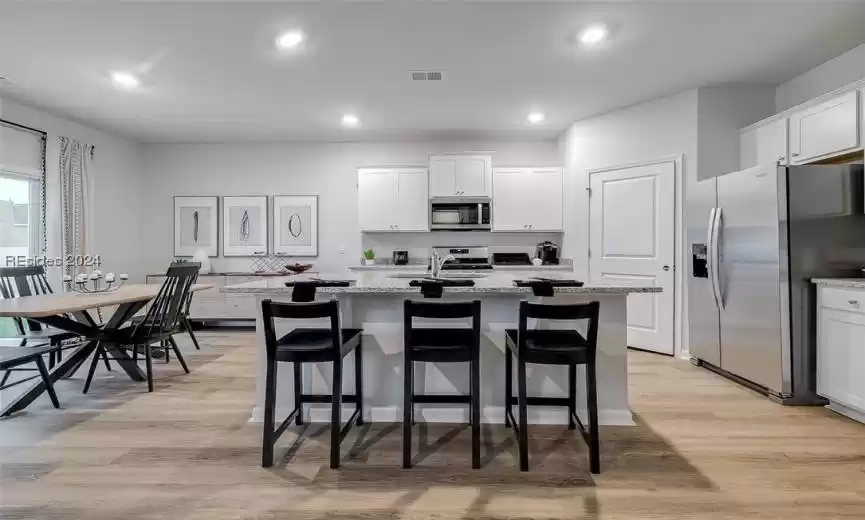 Ridgeland, South Carolina 29936, 5 Bedrooms Bedrooms, ,3 BathroomsBathrooms,Residential,For Sale,442608
