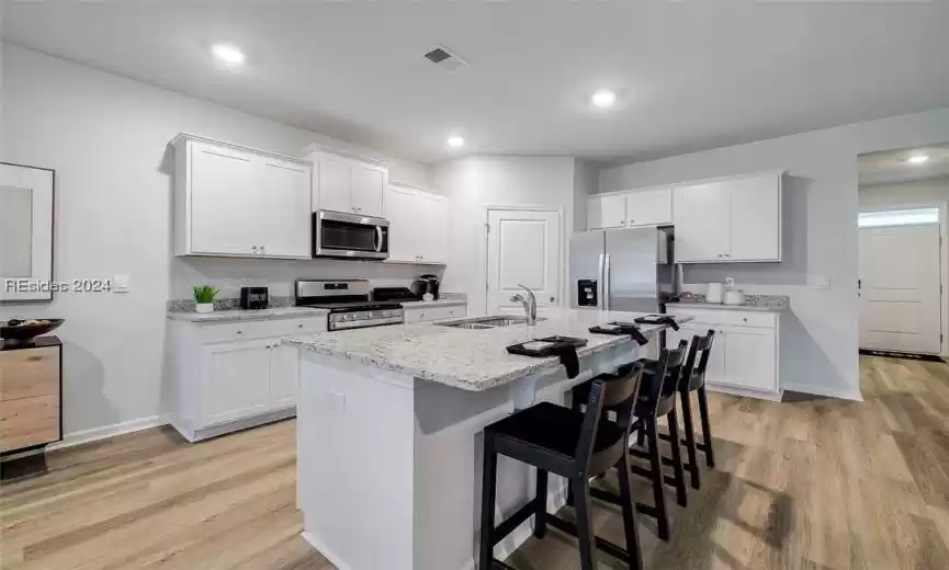 Ridgeland, South Carolina 29936, 5 Bedrooms Bedrooms, ,3 BathroomsBathrooms,Residential,For Sale,442608