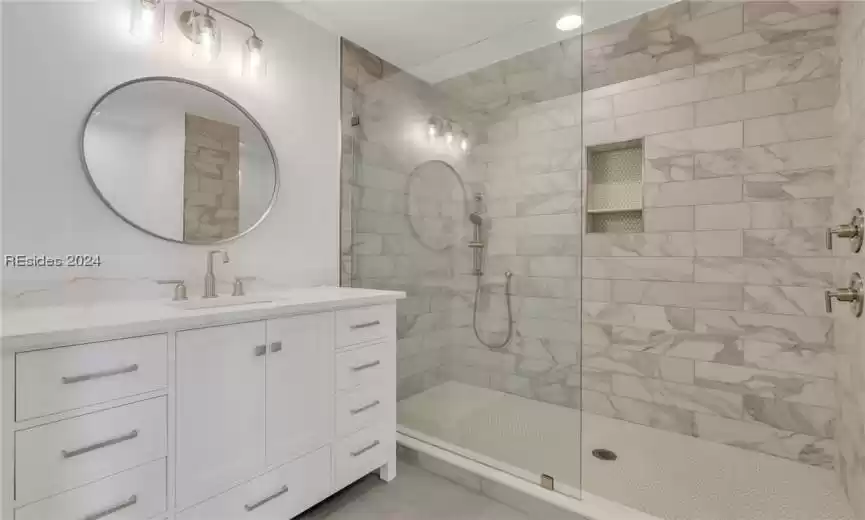 Bluffton, South Carolina 29910, 5 Bedrooms Bedrooms, ,5 BathroomsBathrooms,Residential,For Sale,442429