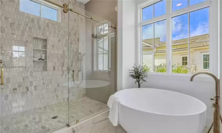 Bluffton, South Carolina 29910, 5 Bedrooms Bedrooms, ,5 BathroomsBathrooms,Residential,For Sale,442429