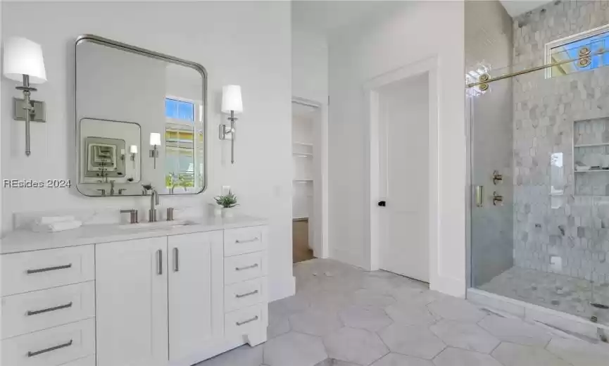 Bluffton, South Carolina 29910, 5 Bedrooms Bedrooms, ,5 BathroomsBathrooms,Residential,For Sale,442429