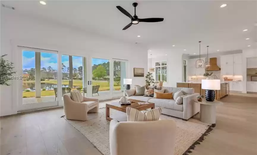 Bluffton, South Carolina 29910, 5 Bedrooms Bedrooms, ,5 BathroomsBathrooms,Residential,For Sale,442429
