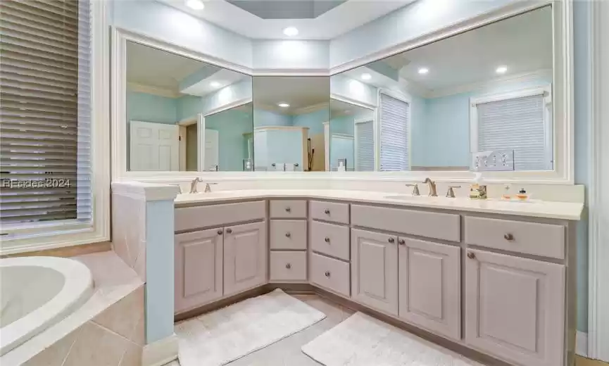 Bluffton, South Carolina 29910, 5 Bedrooms Bedrooms, ,5 BathroomsBathrooms,Residential,For Sale,442131