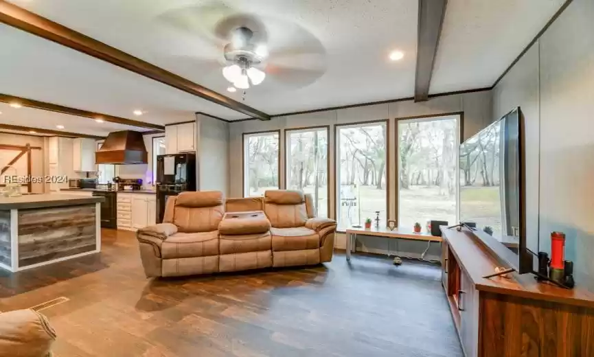 Saint Helena Island, South Carolina 29920, 3 Bedrooms Bedrooms, ,2 BathroomsBathrooms,Residential,For Sale,442546