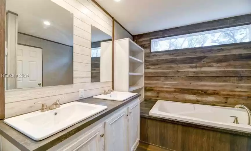Saint Helena Island, South Carolina 29920, 3 Bedrooms Bedrooms, ,2 BathroomsBathrooms,Residential,For Sale,442546