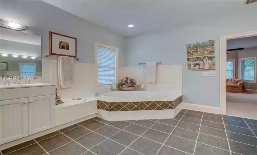 Hilton Head Island, South Carolina 29926, 3 Bedrooms Bedrooms, ,3 BathroomsBathrooms,Residential,For Sale,442416
