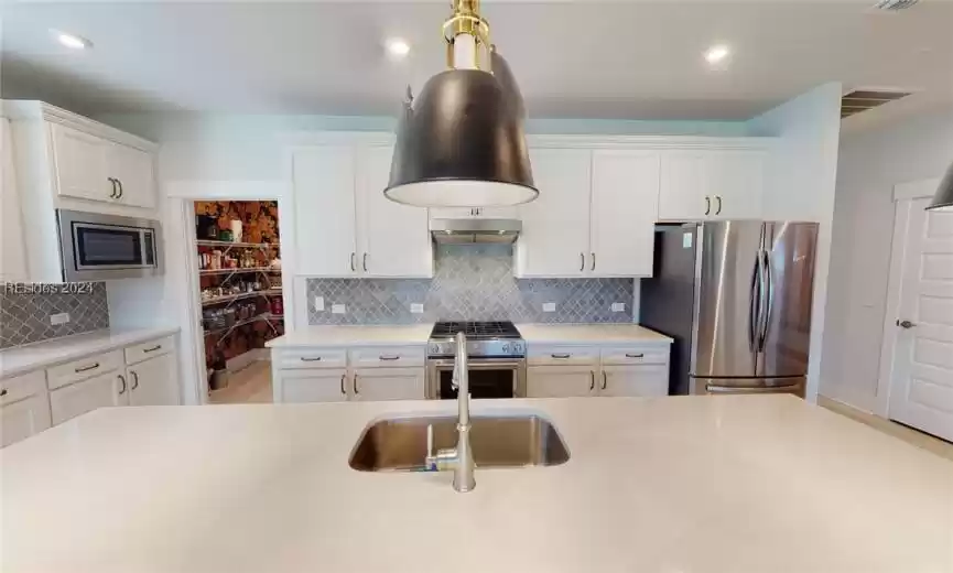 Bluffton, South Carolina 29909, 2 Bedrooms Bedrooms, ,2 BathroomsBathrooms,Residential,For Sale,442673