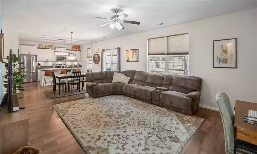 Beaufort, South Carolina 29907, 4 Bedrooms Bedrooms, ,2 BathroomsBathrooms,Residential,For Sale,442666