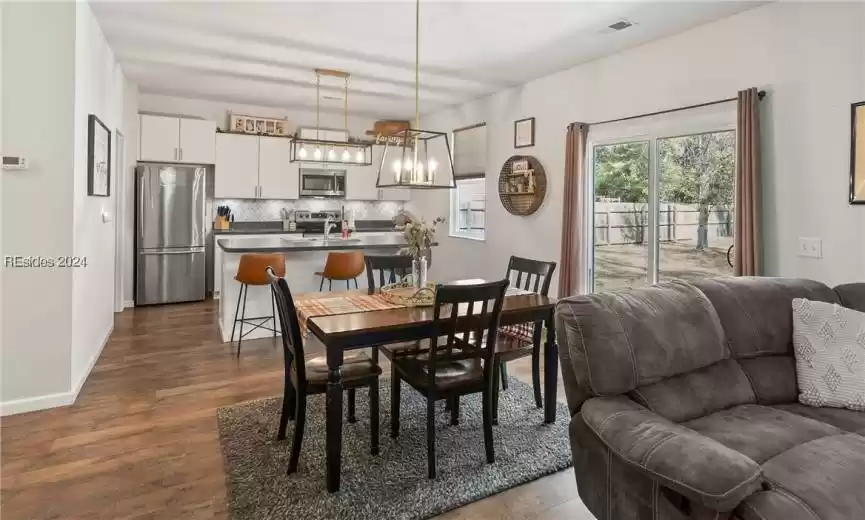 Beaufort, South Carolina 29907, 4 Bedrooms Bedrooms, ,2 BathroomsBathrooms,Residential,For Sale,442666