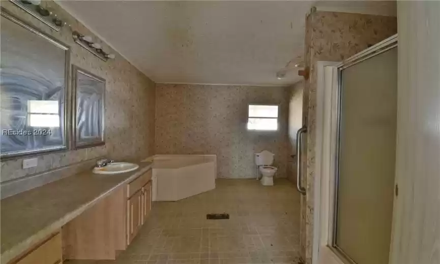 Varnville, South Carolina 29944, 4 Bedrooms Bedrooms, ,2 BathroomsBathrooms,Residential,For Sale,442662