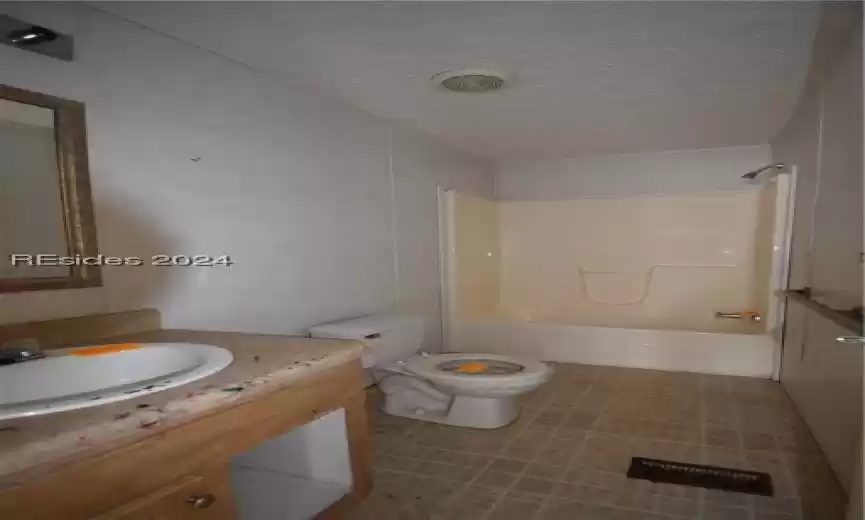Varnville, South Carolina 29944, 4 Bedrooms Bedrooms, ,2 BathroomsBathrooms,Residential,For Sale,442662
