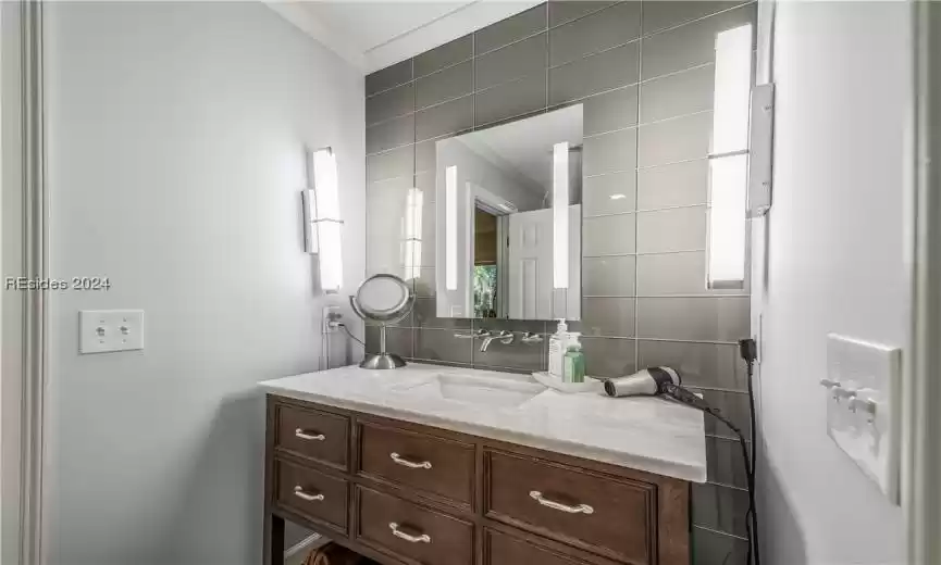 Hilton Head Island, South Carolina 29926, 4 Bedrooms Bedrooms, ,3 BathroomsBathrooms,Residential,For Sale,442144