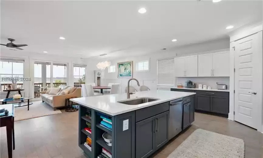 Hilton Head Island, South Carolina 29926, 4 Bedrooms Bedrooms, ,3 BathroomsBathrooms,Residential,For Sale,442682