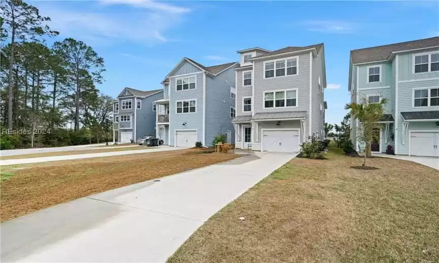 Hilton Head Island, South Carolina 29926, 4 Bedrooms Bedrooms, ,3 BathroomsBathrooms,Residential,For Sale,442682