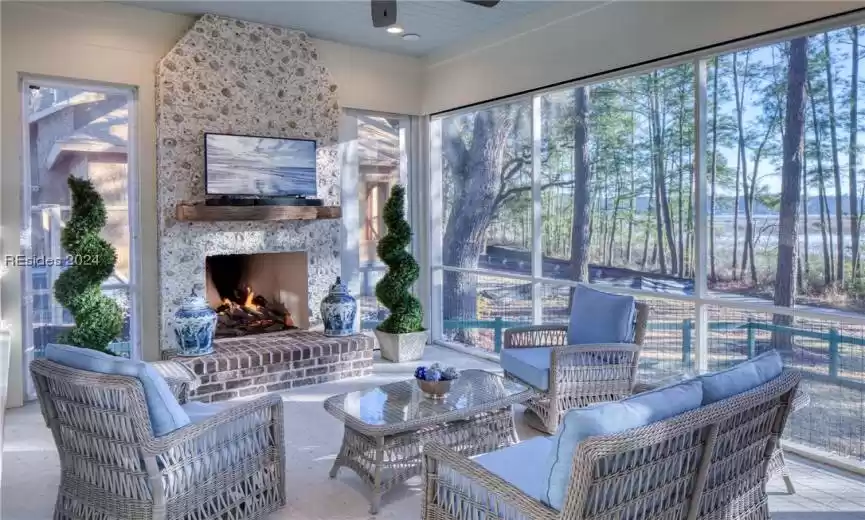 Bluffton, South Carolina 29909, 4 Bedrooms Bedrooms, ,4 BathroomsBathrooms,Residential,For Sale,442426