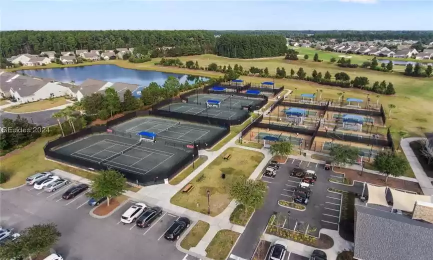 Bluffton, South Carolina 29909, 2 Bedrooms Bedrooms, ,2 BathroomsBathrooms,Residential,For Sale,442611