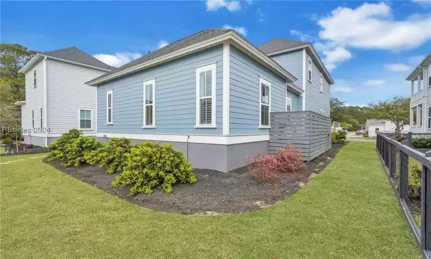 Bluffton, South Carolina 29909, 3 Bedrooms Bedrooms, ,3 BathroomsBathrooms,Residential,For Sale,442506