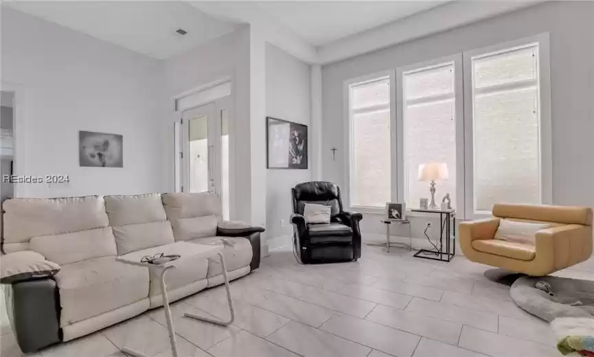 Hilton Head Island, South Carolina 29926, 3 Bedrooms Bedrooms, ,2 BathroomsBathrooms,Residential,For Sale,442755
