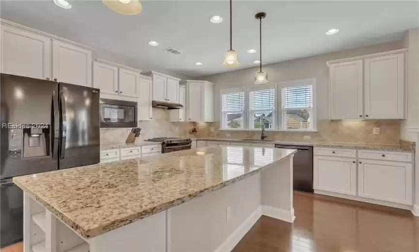 Bluffton, South Carolina 29909, 3 Bedrooms Bedrooms, ,3 BathroomsBathrooms,Residential,For Sale,442636