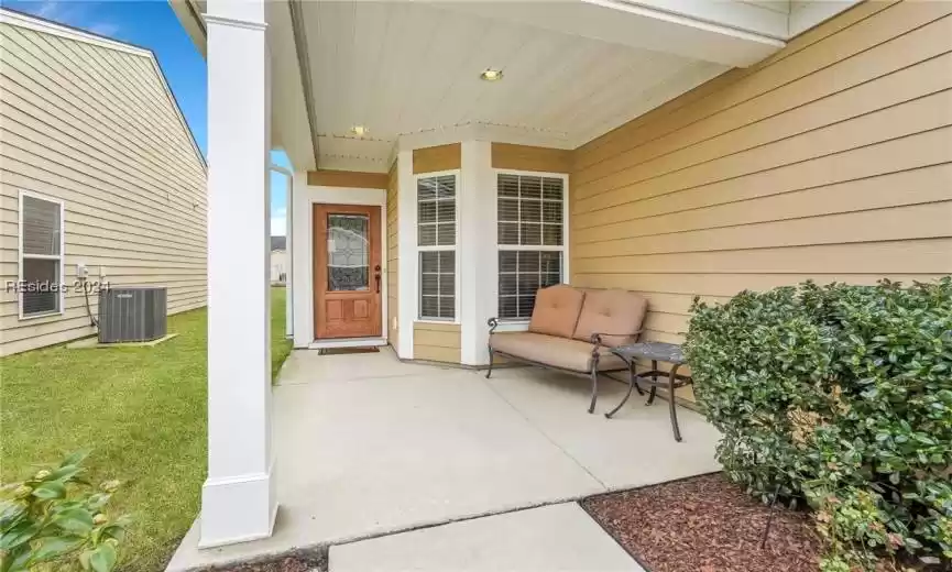 Bluffton, South Carolina 29909, 3 Bedrooms Bedrooms, ,3 BathroomsBathrooms,Residential,For Sale,442636