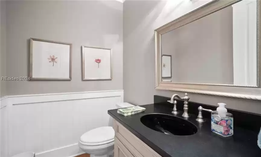 Powder room
