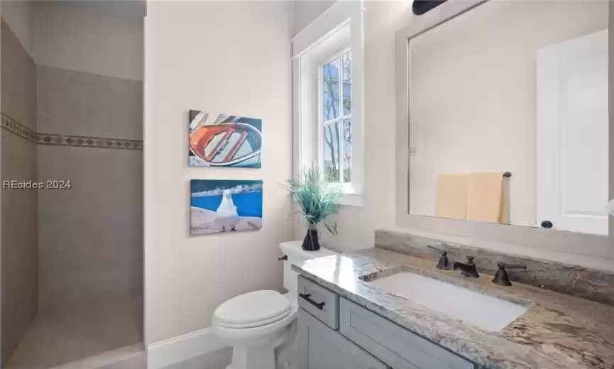 2nd floor guest bath