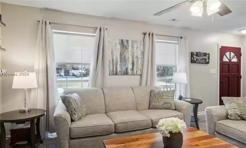Beaufort, South Carolina 29907, 3 Bedrooms Bedrooms, ,2 BathroomsBathrooms,Residential,For Sale,442579