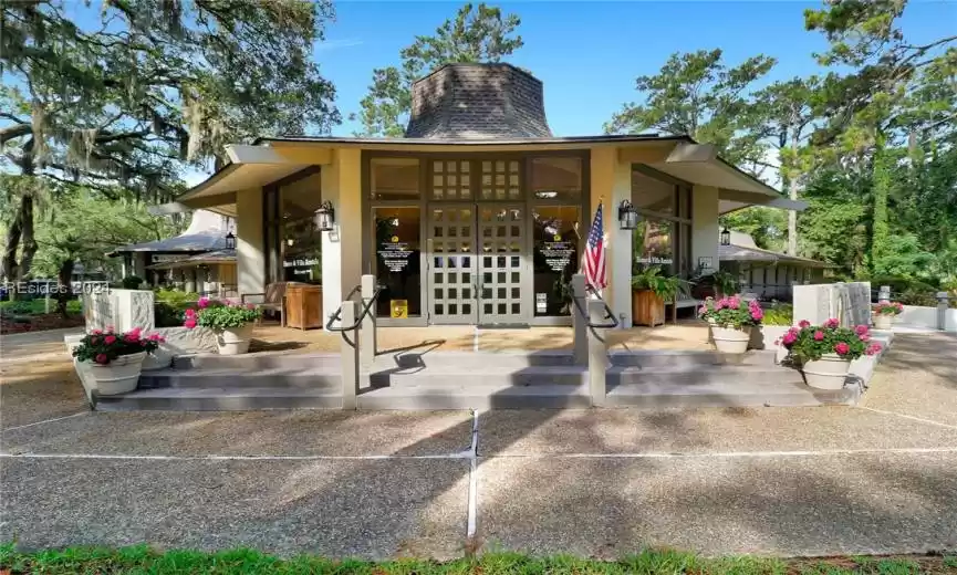 Hilton Head Island, South Carolina 29928, 3 Bedrooms Bedrooms, ,2 BathroomsBathrooms,Residential,For Sale,441842