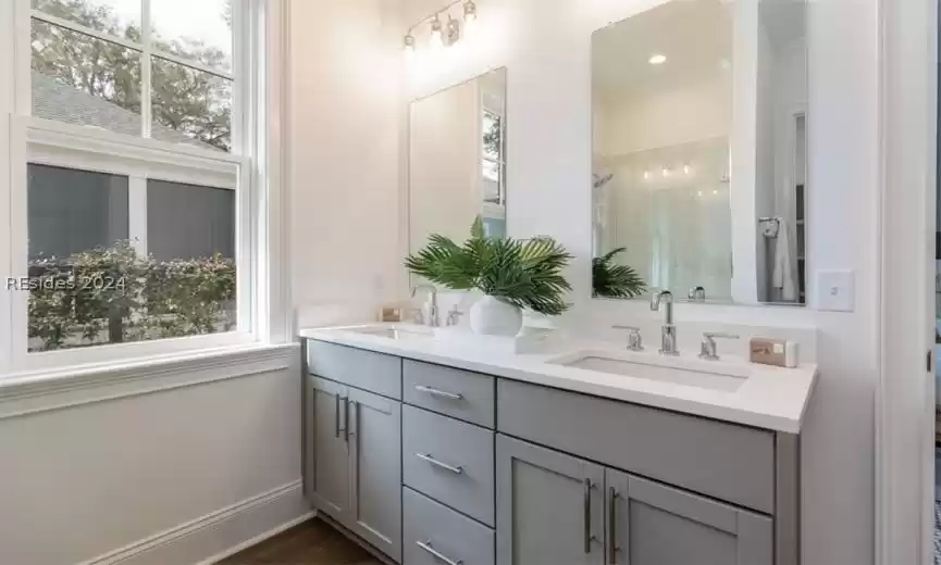 Beaufort, South Carolina 29907, 2 Bedrooms Bedrooms, ,2 BathroomsBathrooms,Residential,For Sale,442804