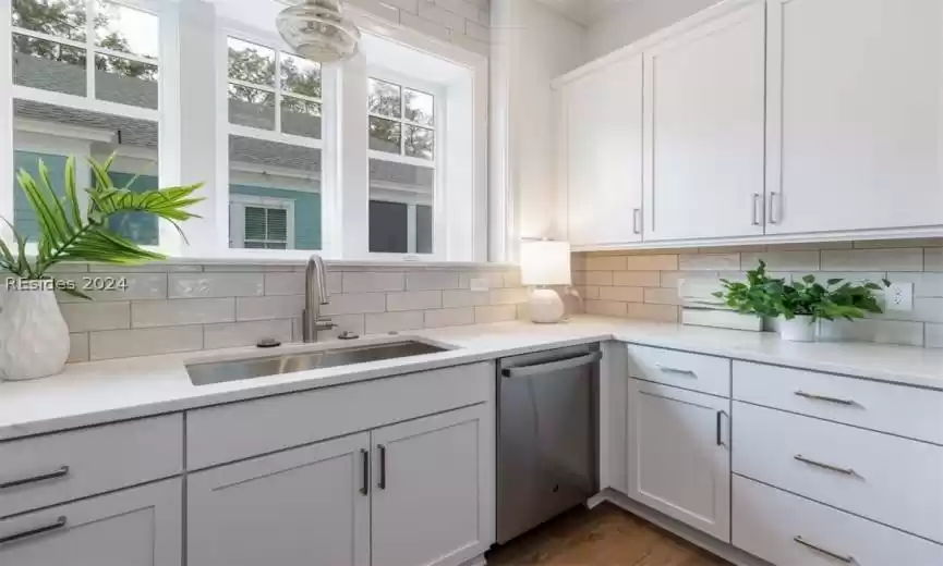 Beaufort, South Carolina 29907, 2 Bedrooms Bedrooms, ,2 BathroomsBathrooms,Residential,For Sale,442804