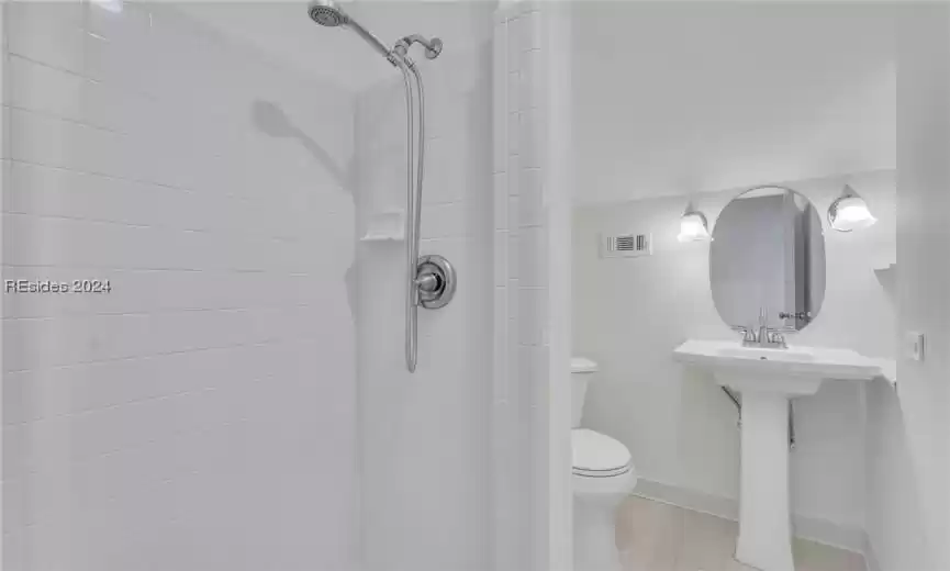 Bluffton, South Carolina 29910, 4 Bedrooms Bedrooms, ,3 BathroomsBathrooms,Residential,For Sale,442468