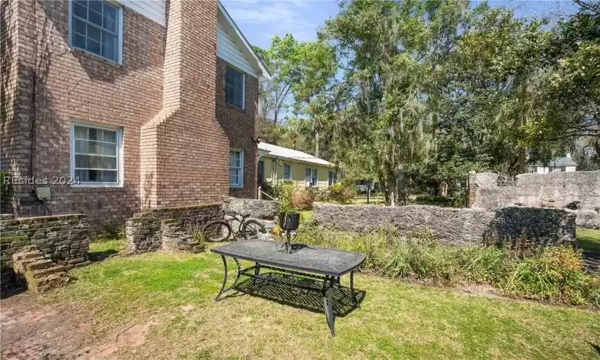 Beaufort, South Carolina 29902, 5 Bedrooms Bedrooms, ,2 BathroomsBathrooms,Residential,For Sale,442879