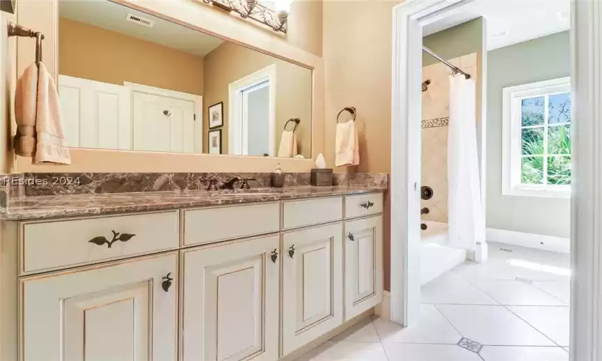 Hilton Head Island, South Carolina 29926, 5 Bedrooms Bedrooms, ,4 BathroomsBathrooms,Residential,For Sale,442510